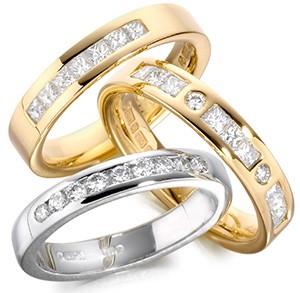 gold eternity rings